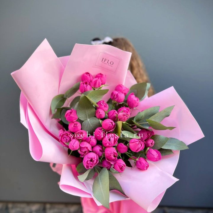 Пионовидные розы баблс в Севастополи