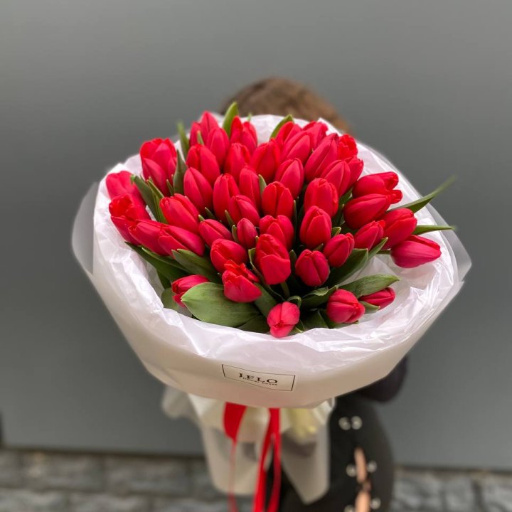 51 тюльпан "Любовь" в Севастополи