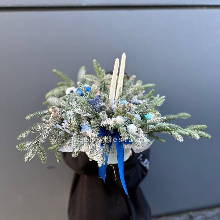 Новогодняя композиция в коробке  в Севастополи