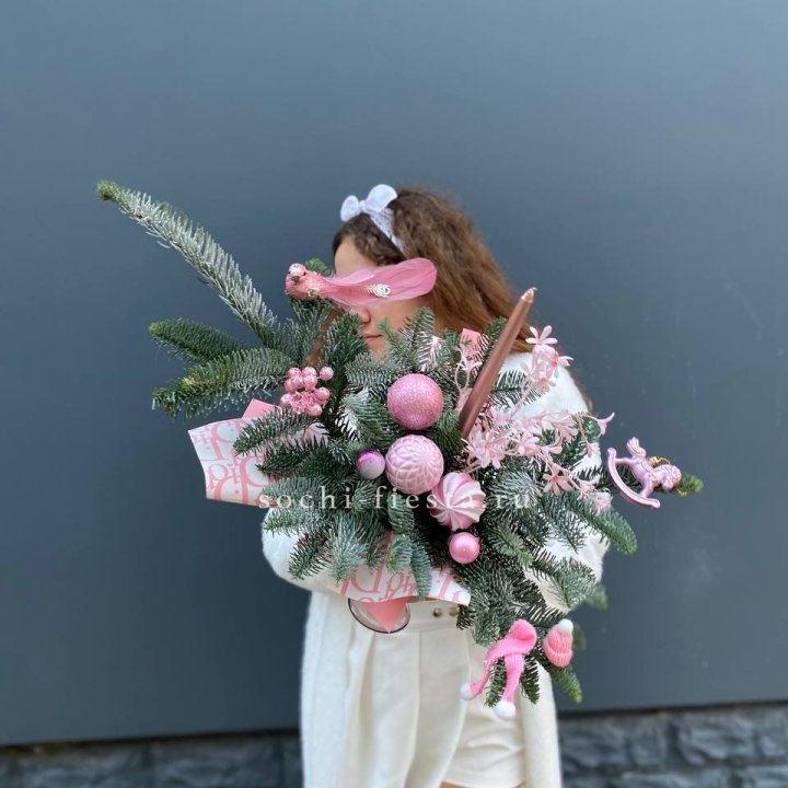 Композиция бокал розовый в Севастополи