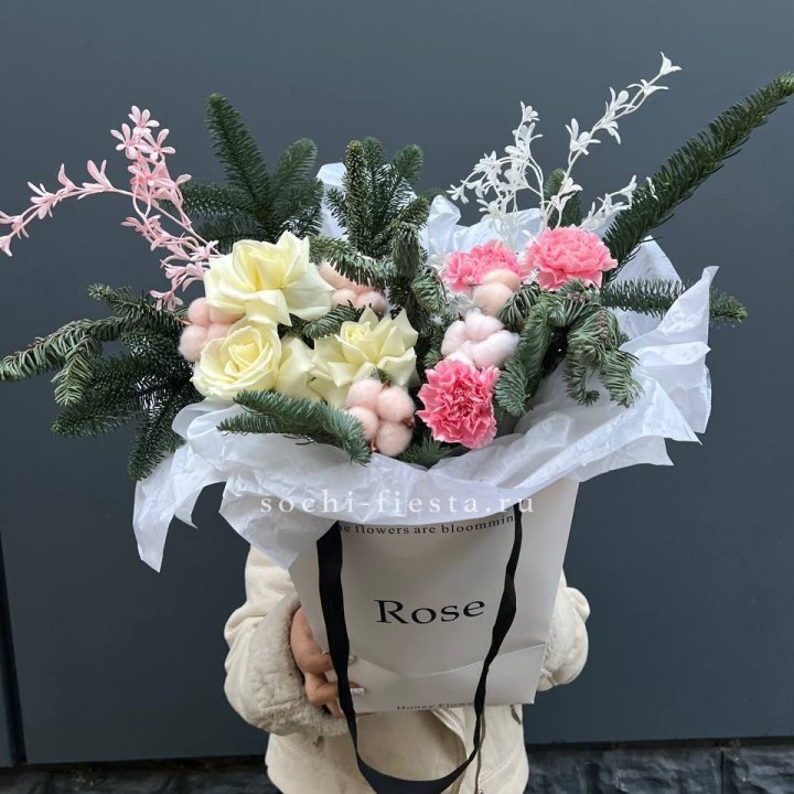 Цветочная сумка с нобилисом в Севастополи