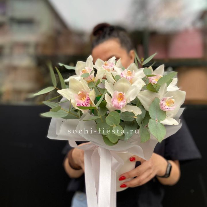 Бокс с орхидеями в Севастополи