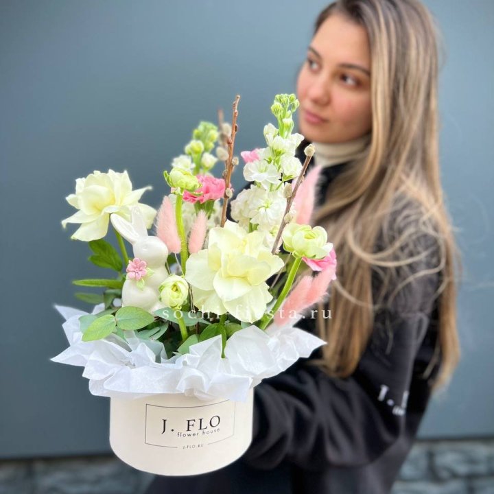 Цветочный бокс "Пасхальная композиция" в Севастополи