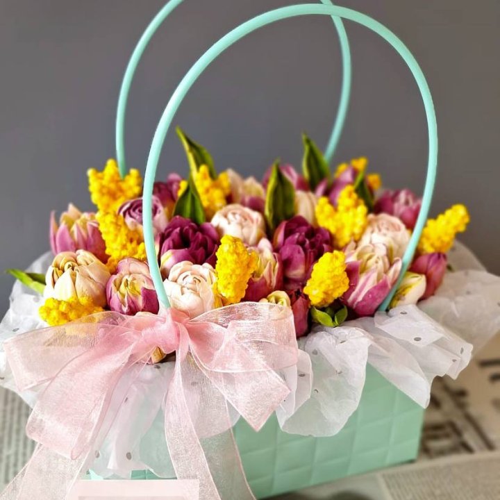 Тюльпаны в сумочке из зефира в Севастополи