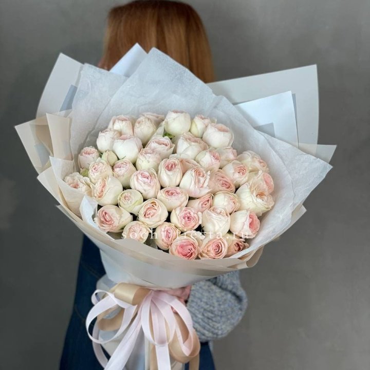 Букет пионовидных роз Пур лав в Севастополи