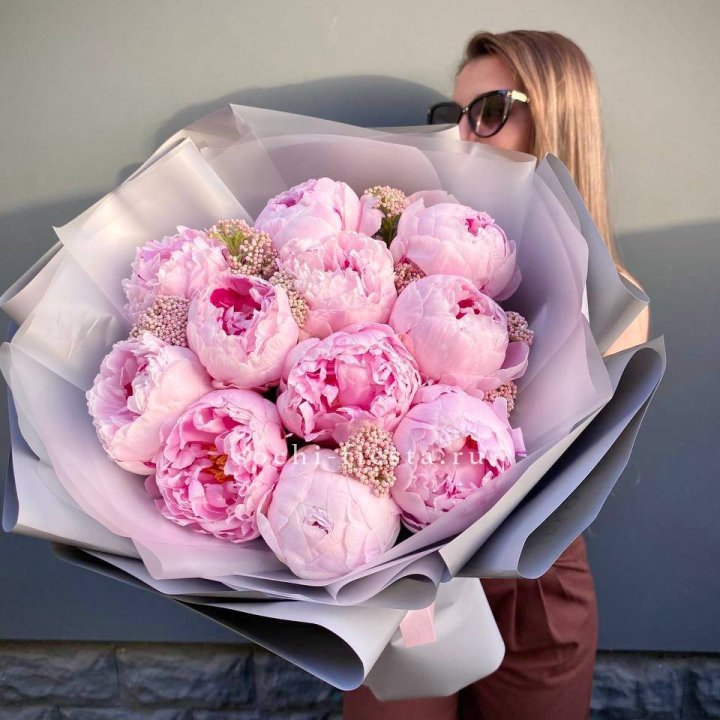 Букет с пионами "Стайл" в Севастополи
