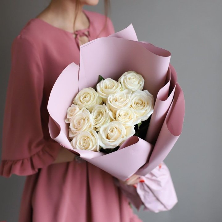 11 белых роз в Севастополи