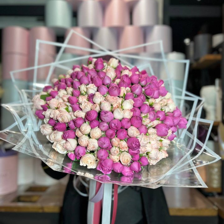 101 кустовая пионовидная роза в Севастополи