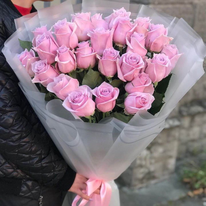 25 высоких розовых роз в Севастополи