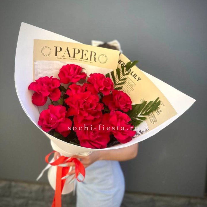 9 Красных французских роз Чико в Севастополи