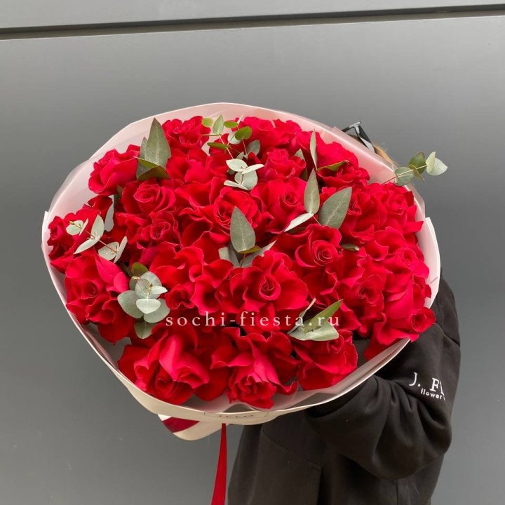 23 Красных французских роз в Севастополи
