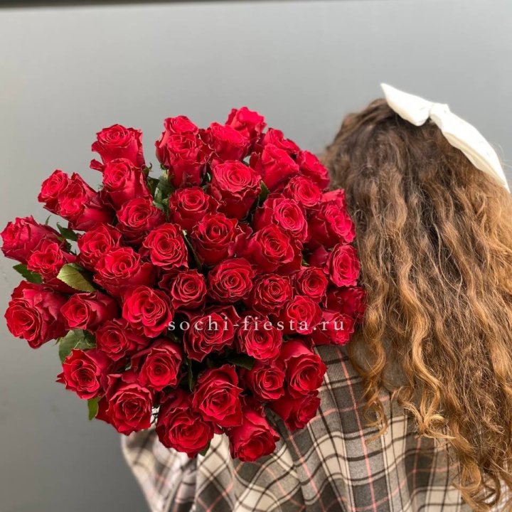 51 красная роза в Севастополи
