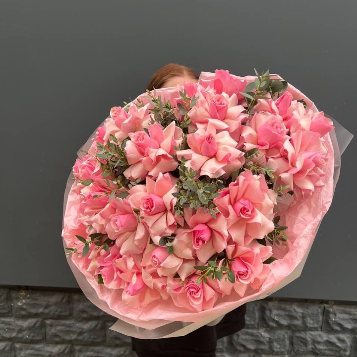  25 розовых французских роз в Севастополи