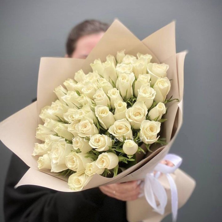51 белая кенийская роза  в Севастополи
