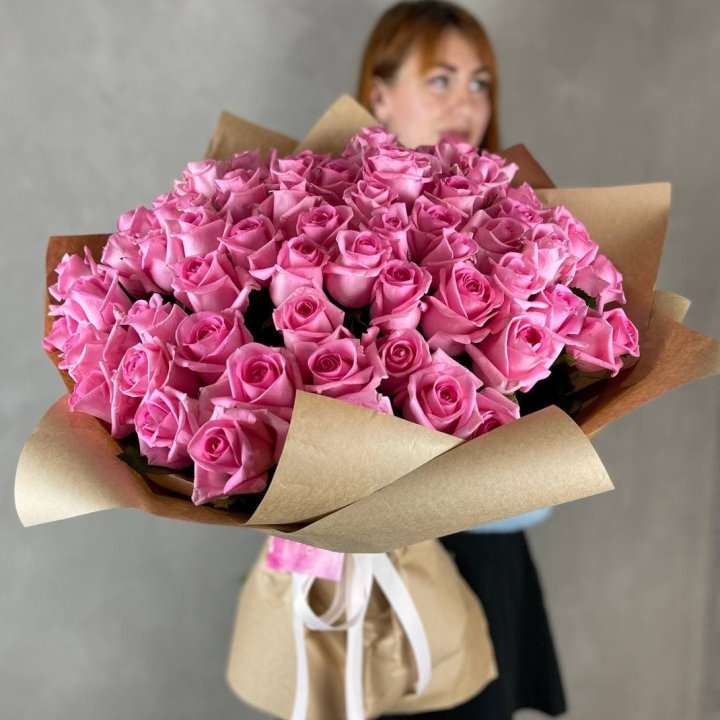 101 розовая роза в Севастополи
