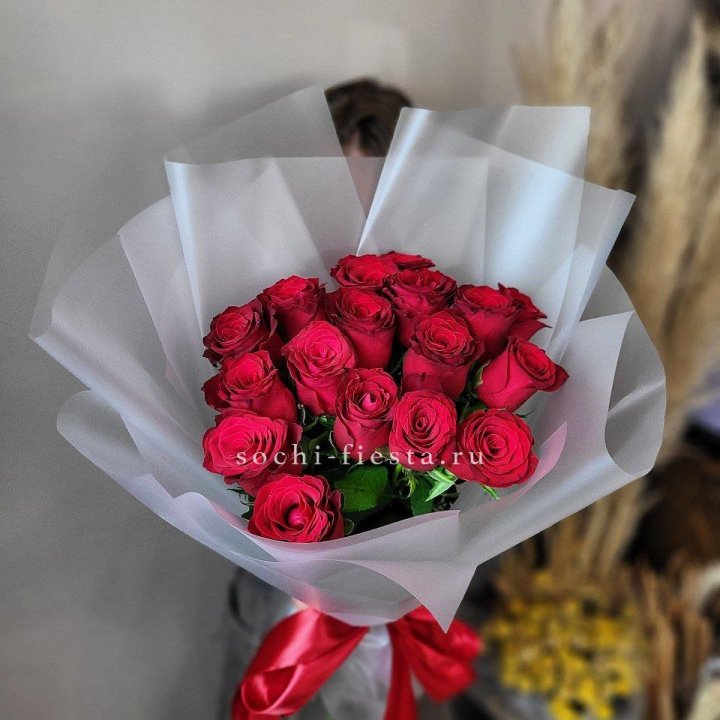 17 красных роз "Нет времени ждать" в Севастополи