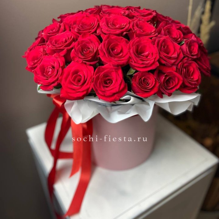 Красные розы 51шт  в коробке в Севастополи