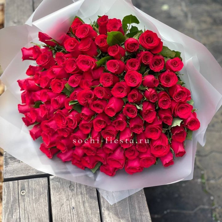 101 красная роза Лолита в Севастополи
