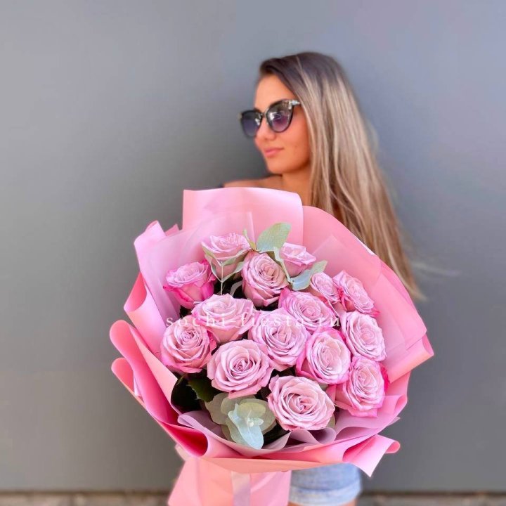 Букет розовых роз 2 в Севастополи