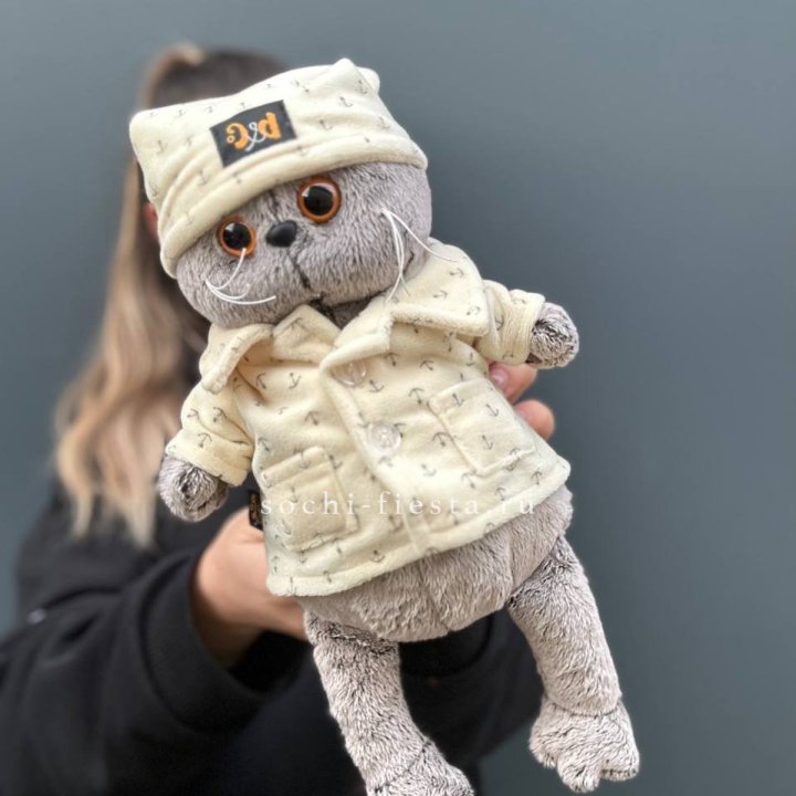 Кот Басик в пижаме в Севастополи