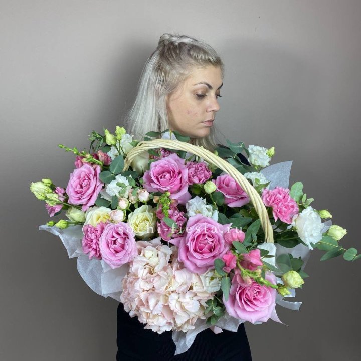 Цветочная корзина № 5 в Севастополи
