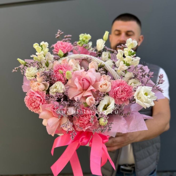 Цветочная корзина №1 в Севастополи