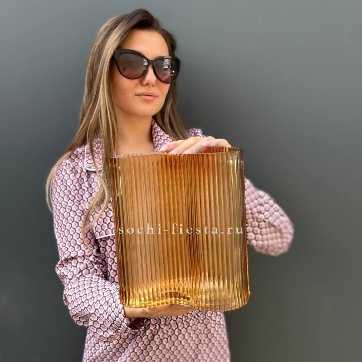 Стеклянная ваза №7 в Севастополи